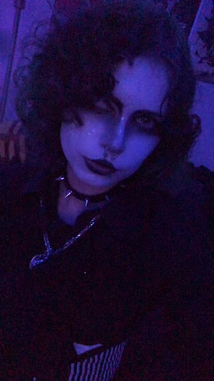 @Cryptid🦇