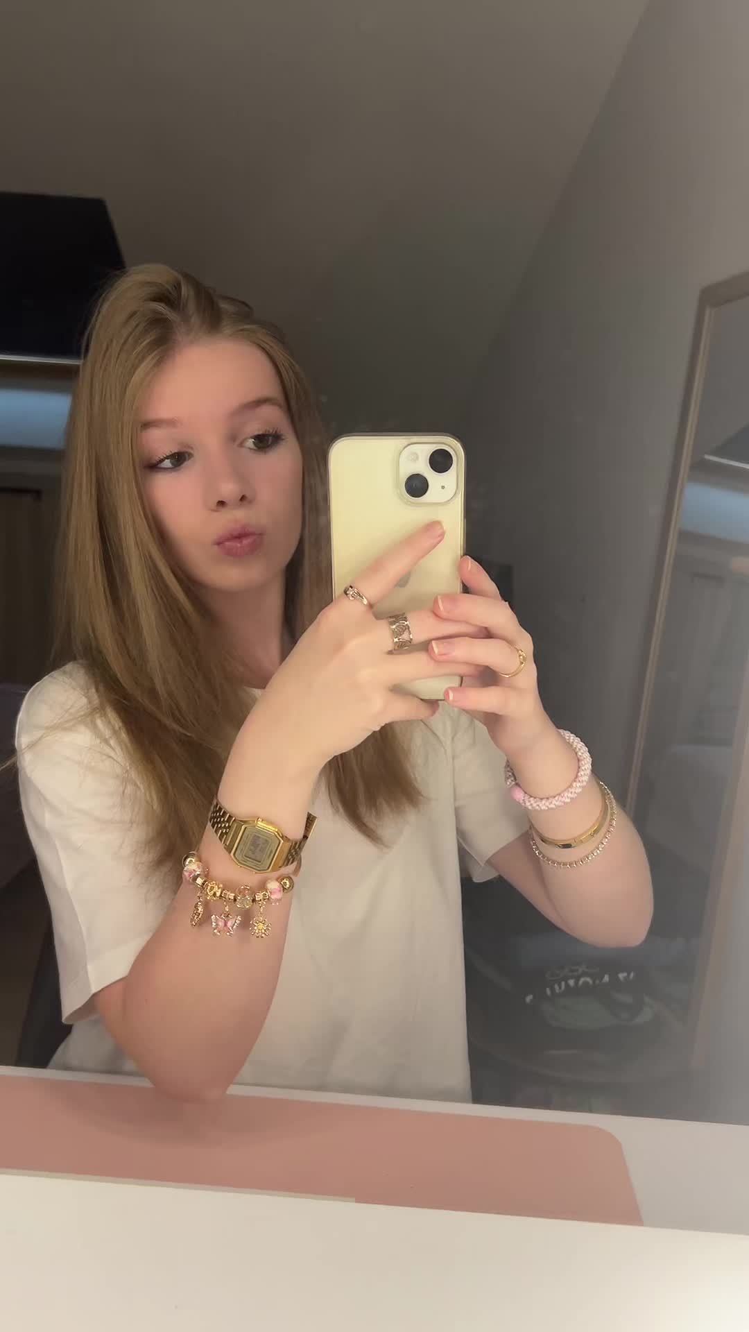 @𝑱.𝒂𝒂𝒅𝒆&rsquo;🦢