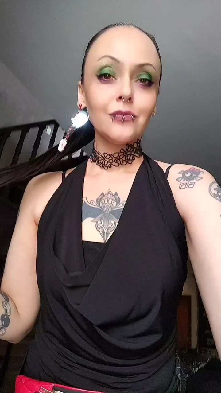 @⚜️🖤💀Goticona Voadora🔮🪞🦇