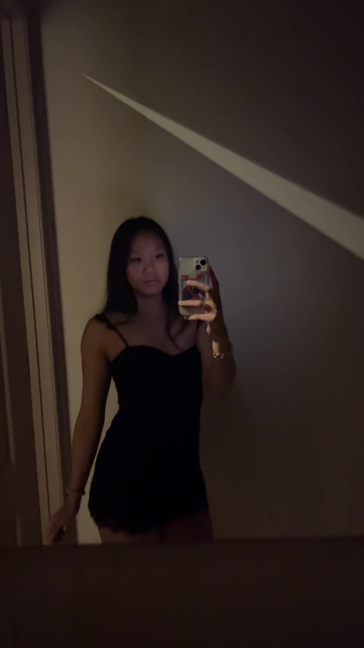 @issyissyyisssyyy