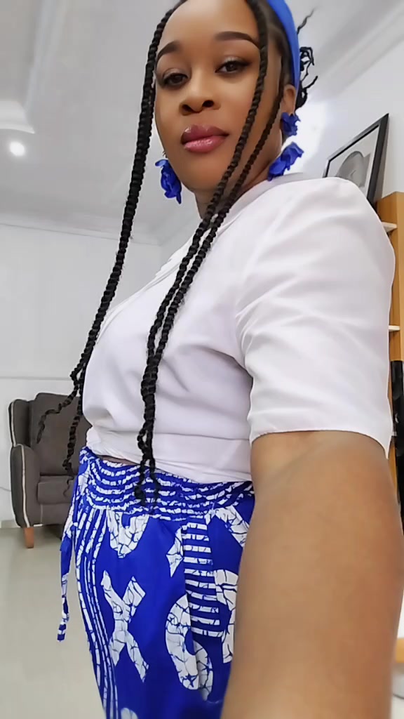 @twinklestarz04