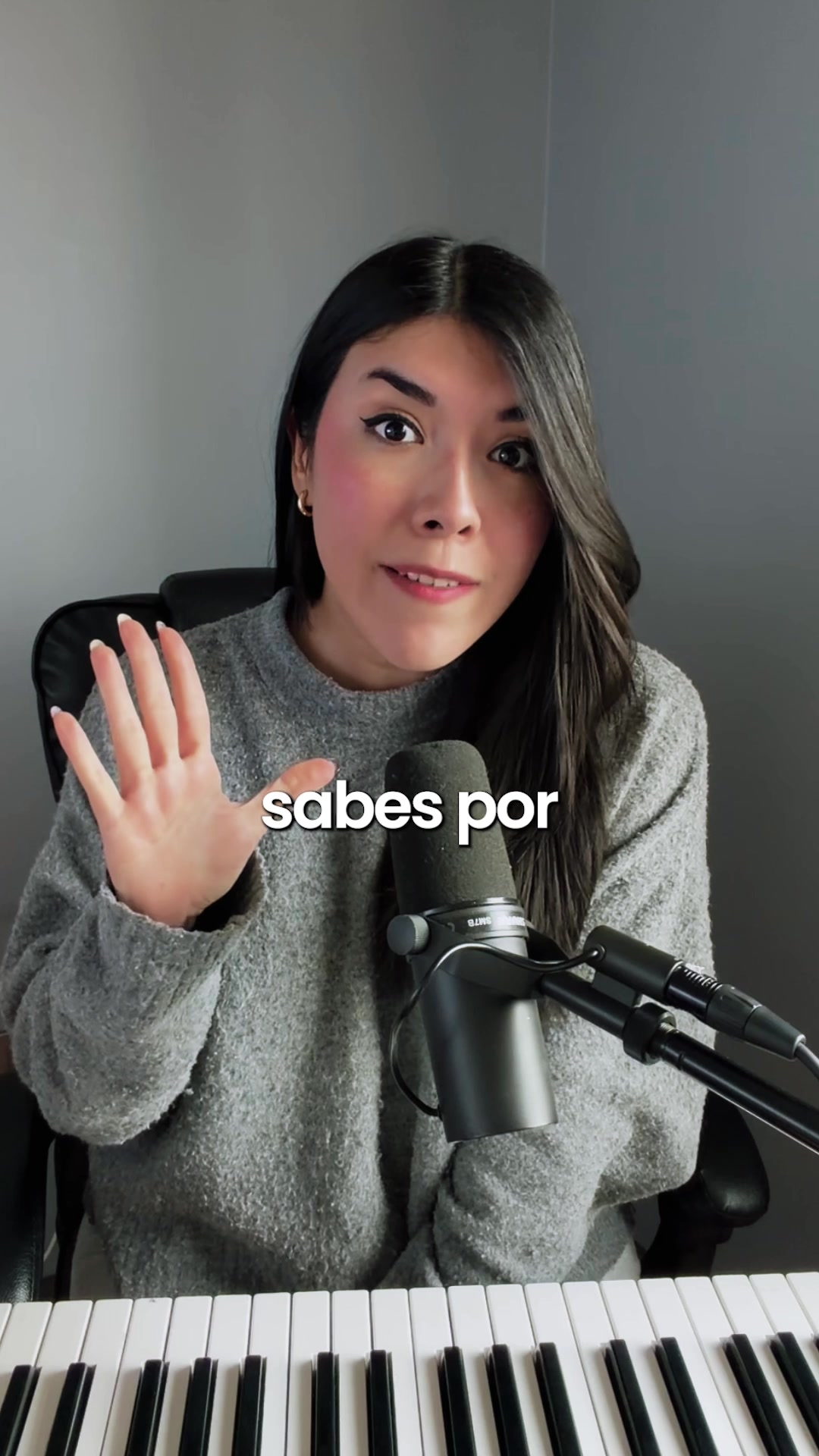 @Nadia Constanza | Vocal Coach