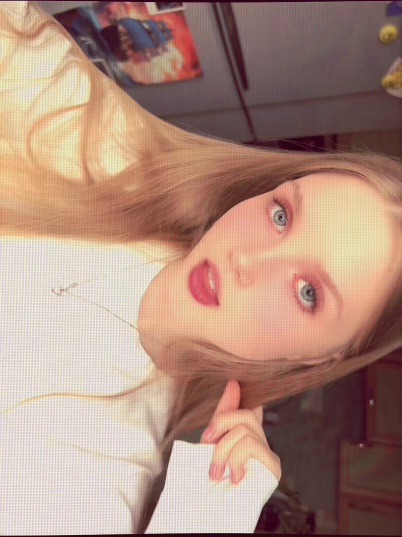 @Зайка🐰