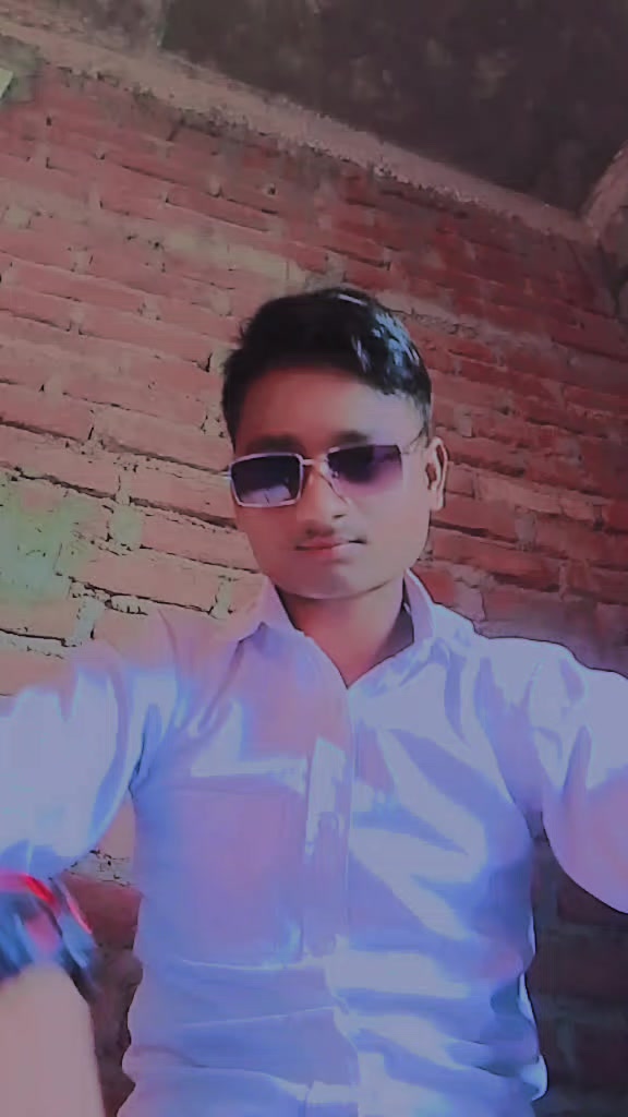 @👑👑👑dipai Maurya 👑👑👑👑