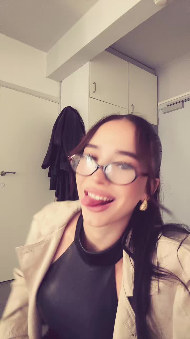 @secretaccount_lizacb
