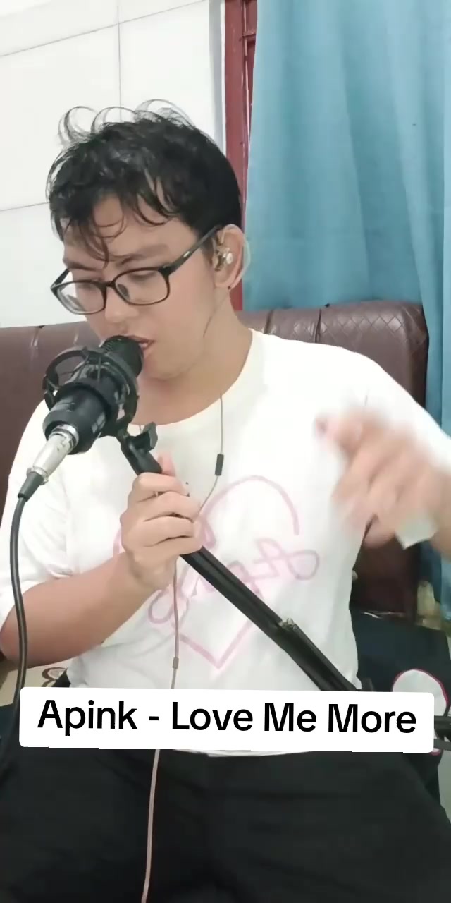 @FilemonPanda🔮🌈🫧🥂🌹🐼💖🎤🎸