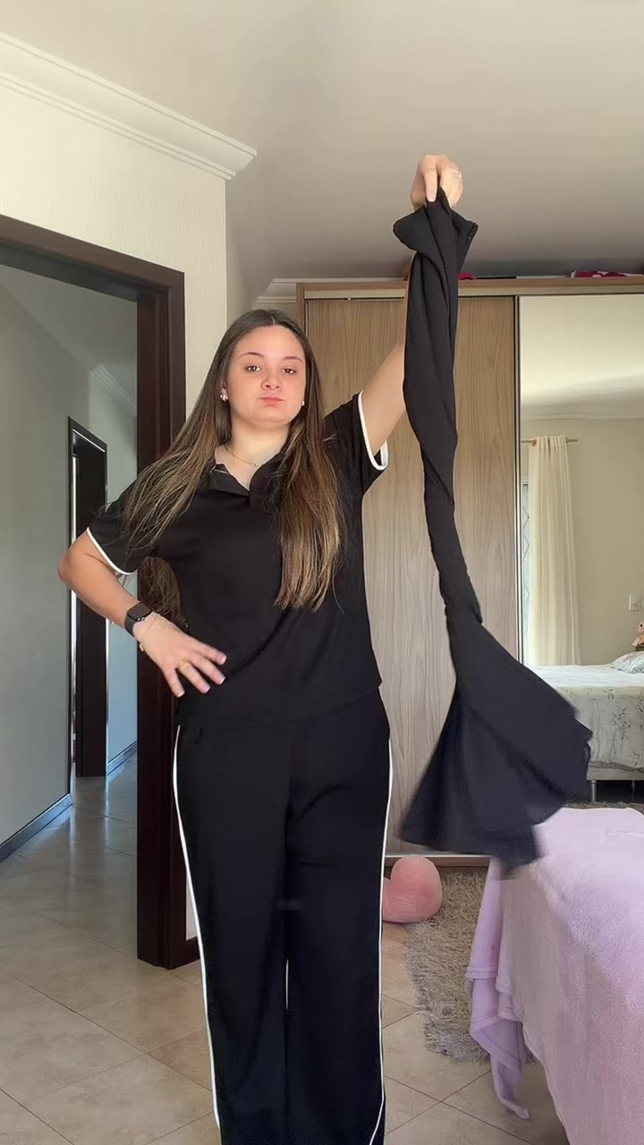 @Ana Julia