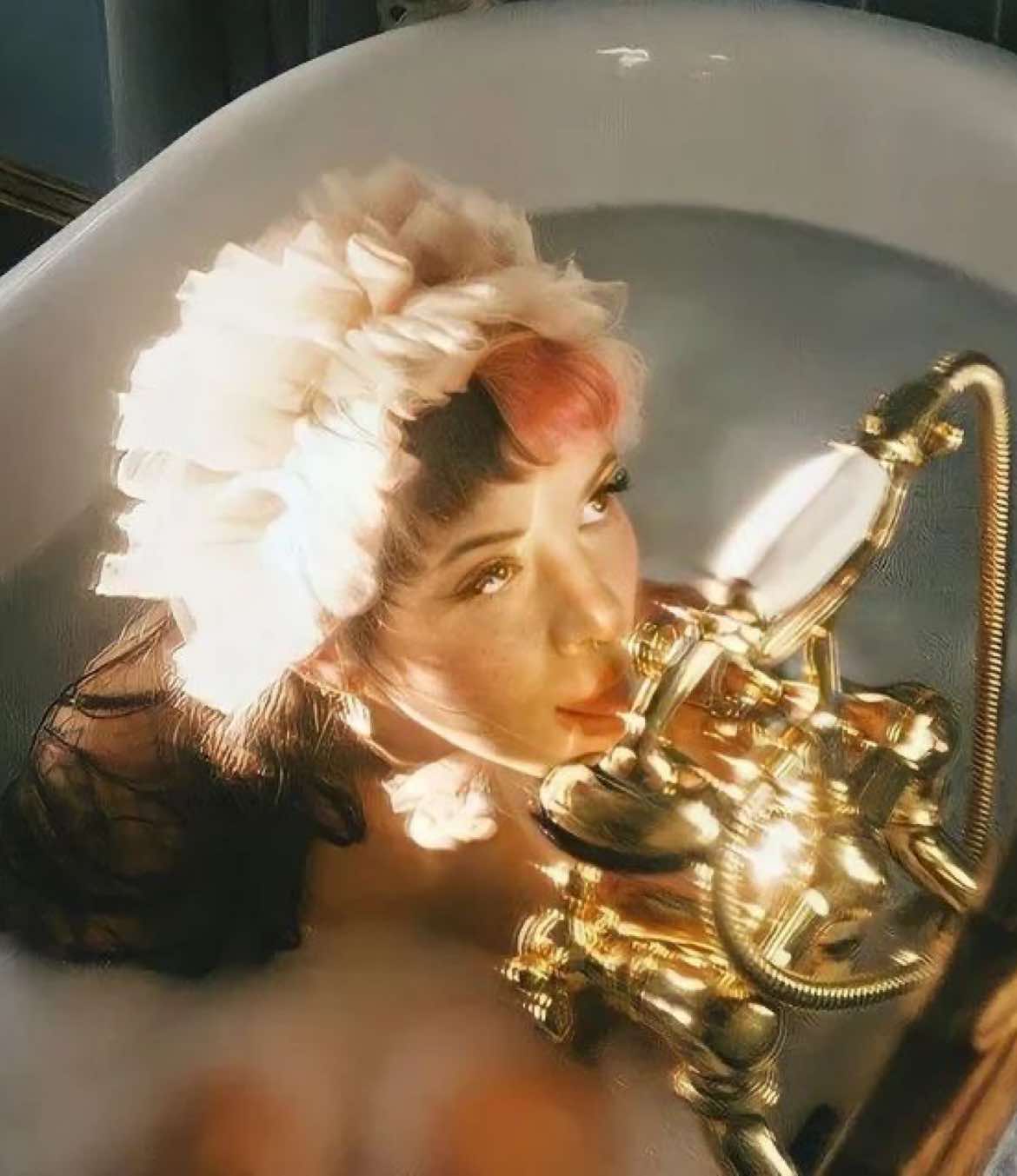 @ᴄᴀʟᴇʙ (ᴍᴇʟᴀɴɪᴇ’ꜱ ᴠᴇʀꜱɪᴏɴ)