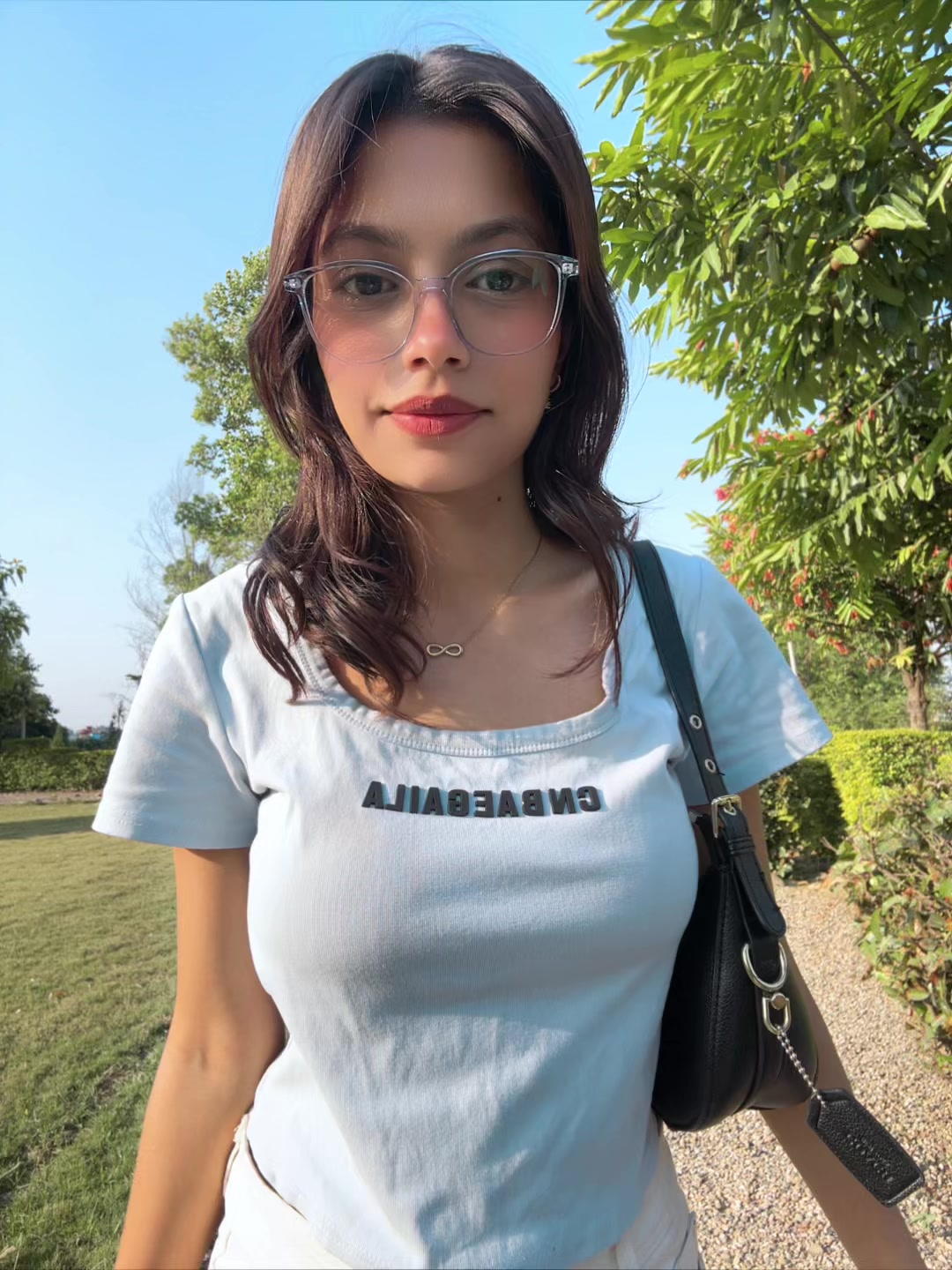 @Abi🧿