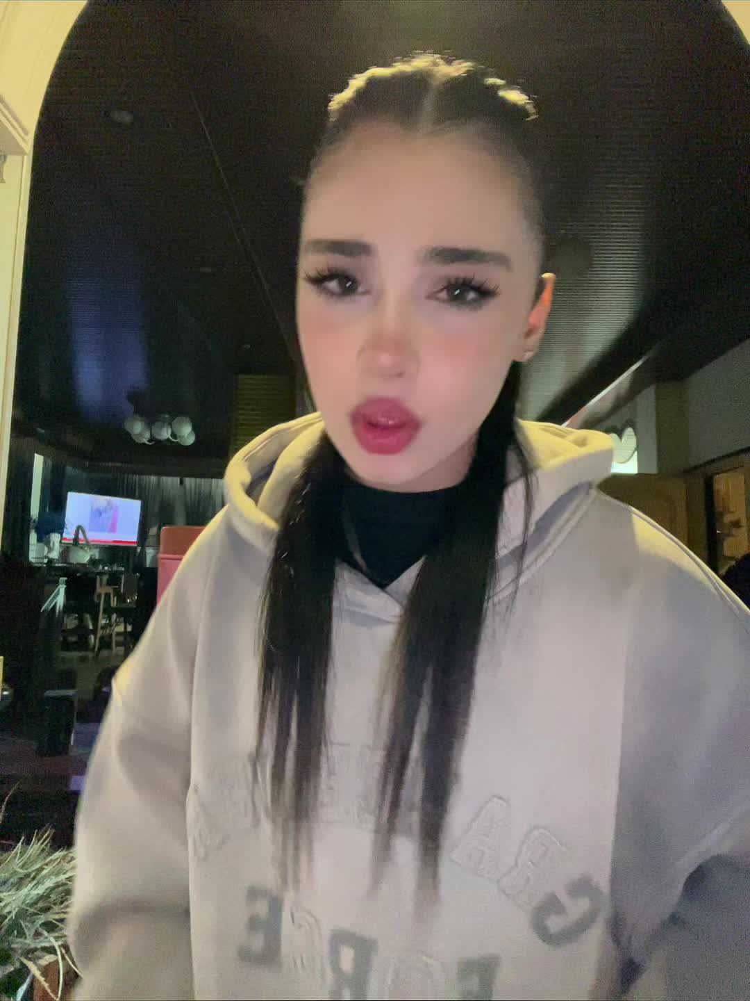 @_.noosha._