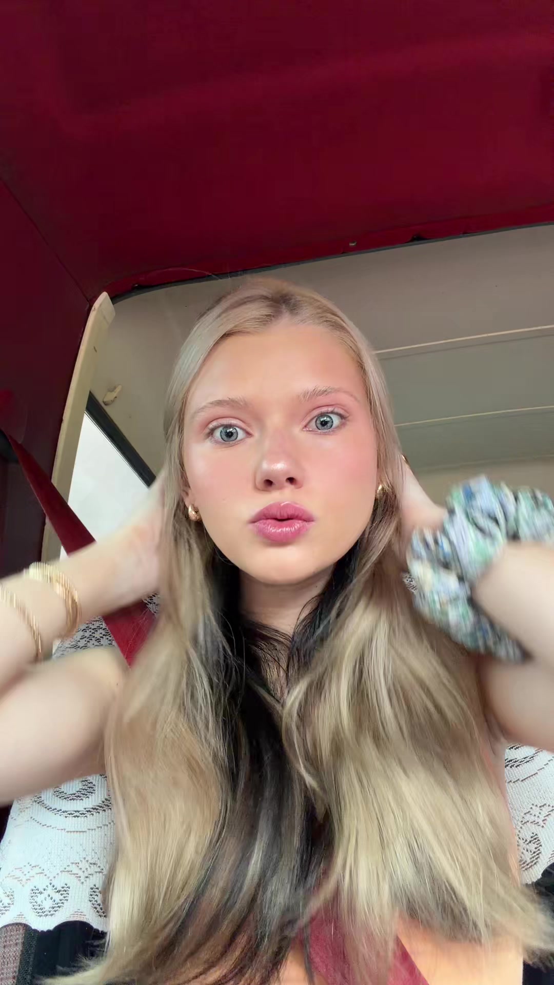 @😝