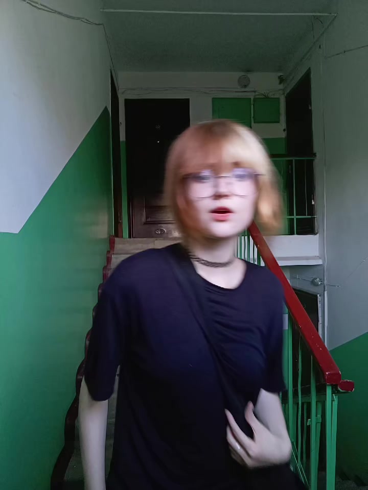 @Эрен😨ム@