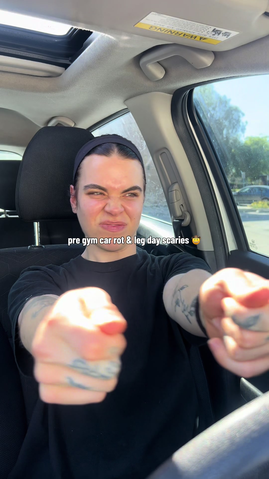 @Tay๐๐๐ฑ