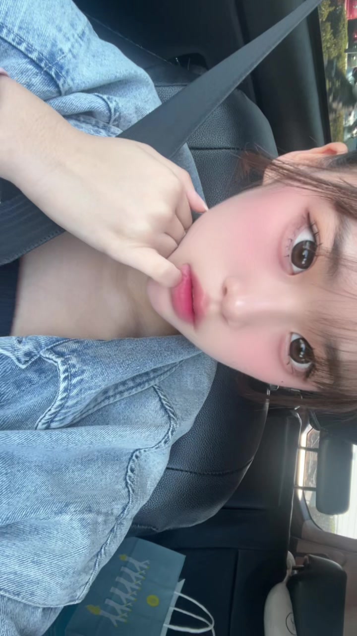 @ゆな☺︎