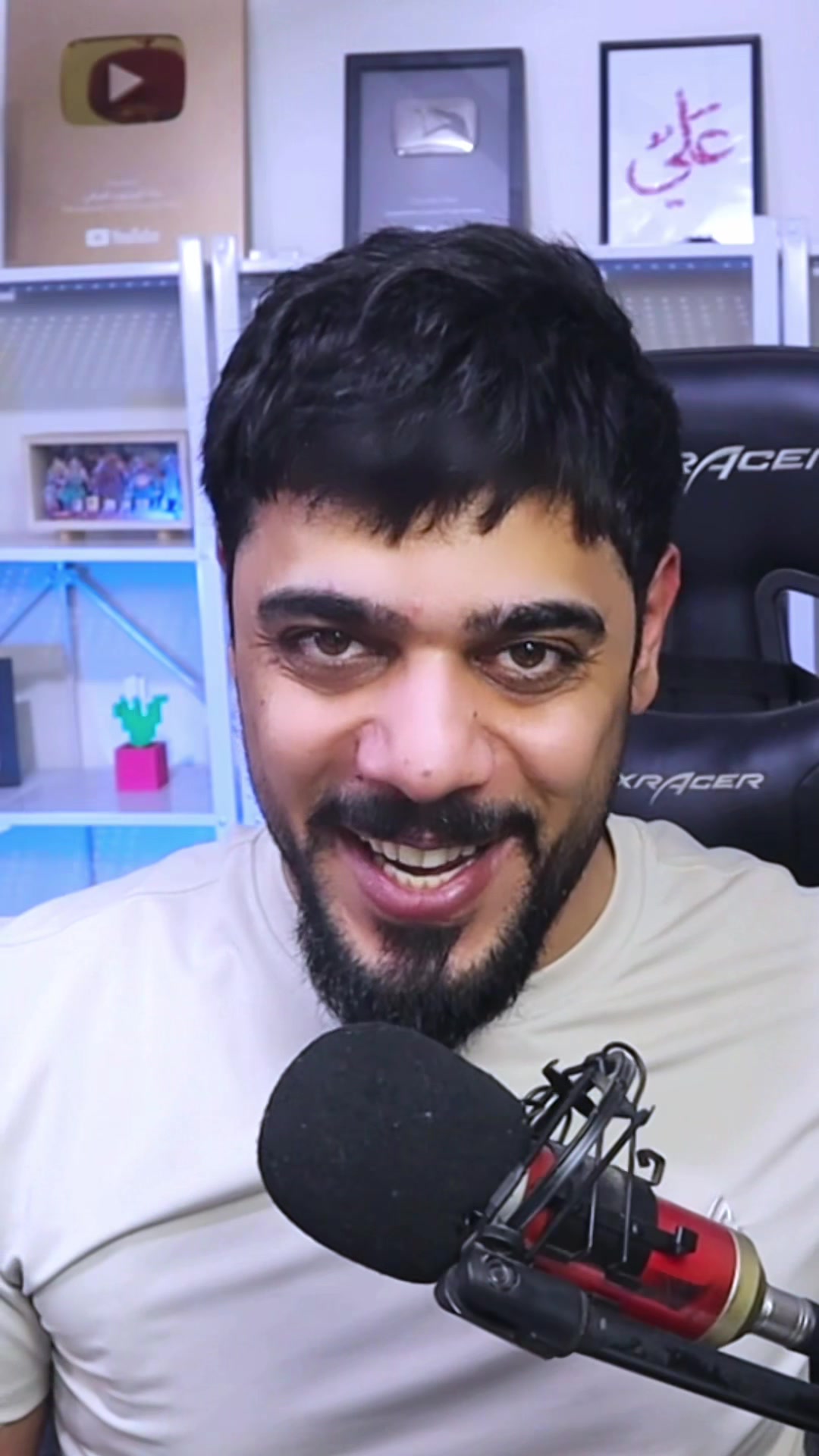 @علي شاكر