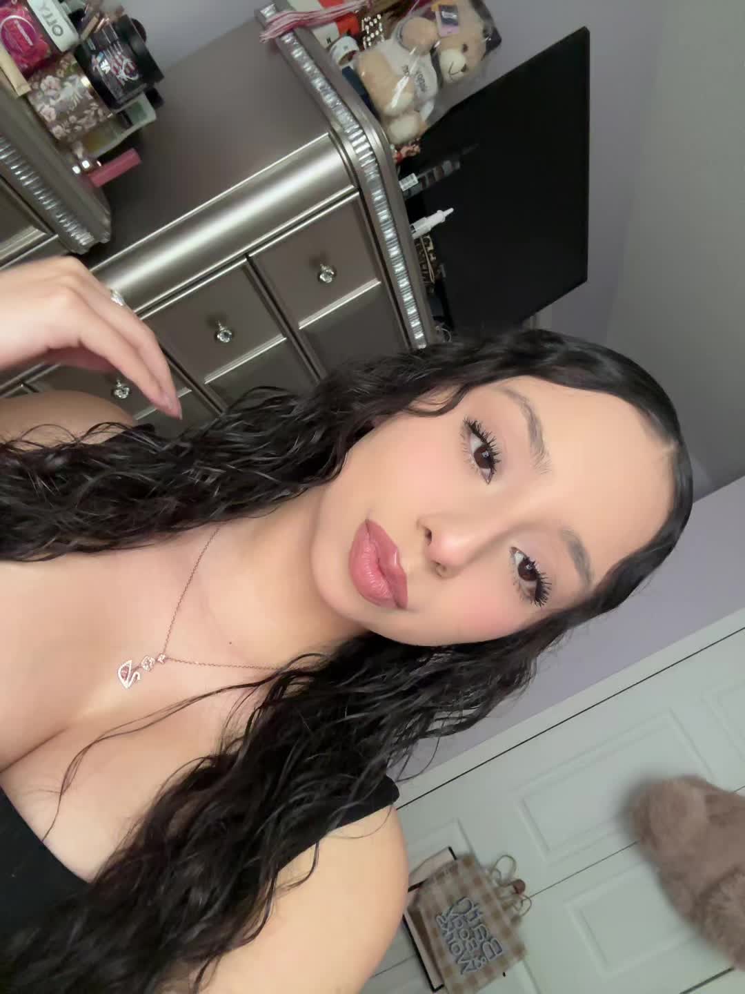 @iris.