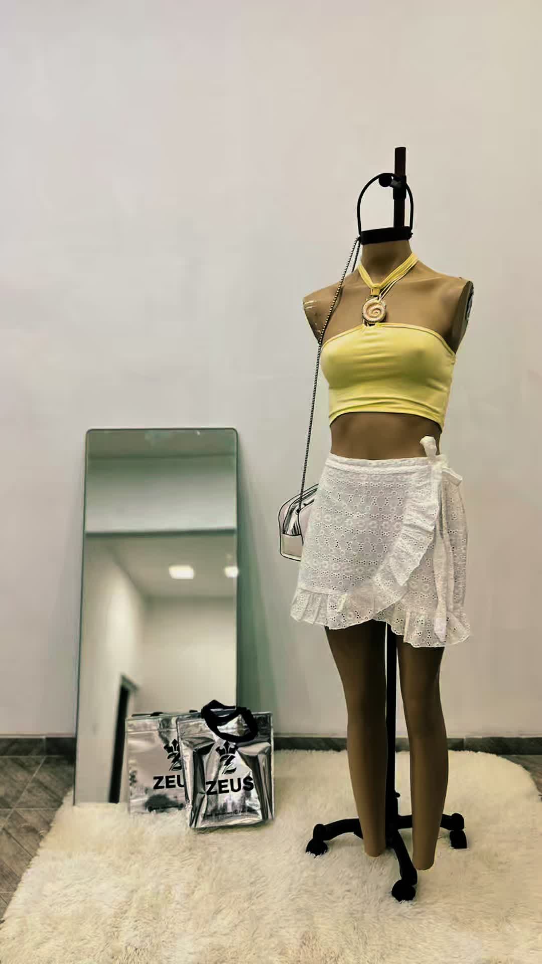 @🩶Zeus Showroom 🩶