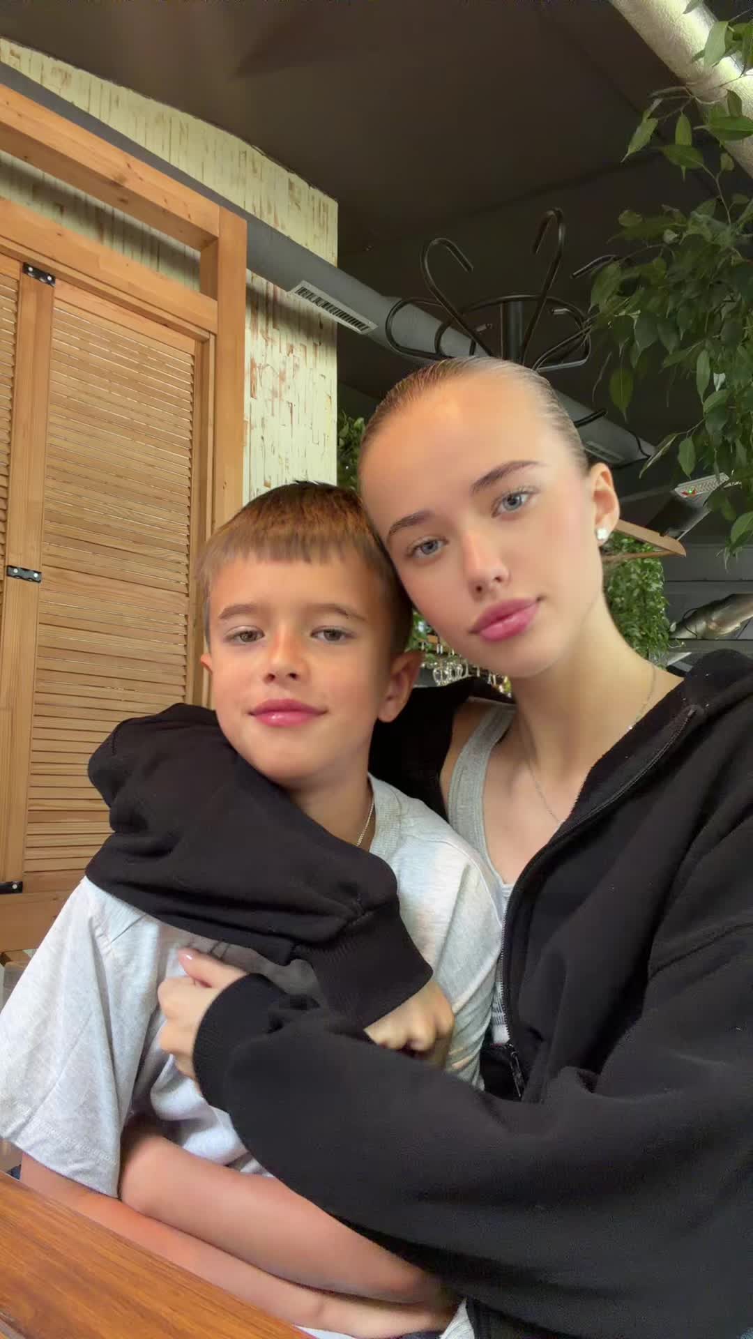 @тгк: Анечка🎀🖤