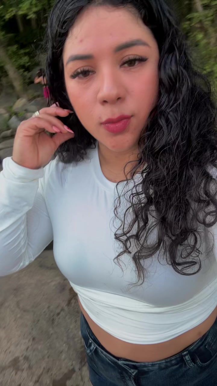@bella