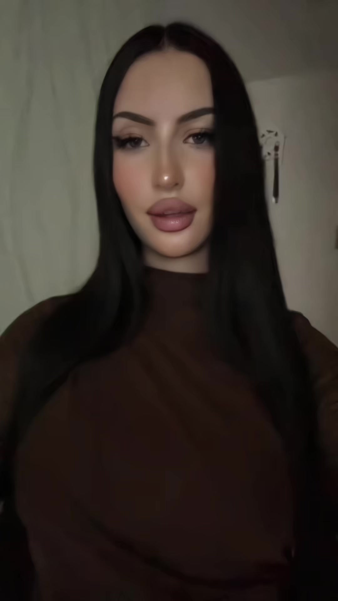 @ℐ𝓂_𝒩𝒾𝓀𝓀𝓎