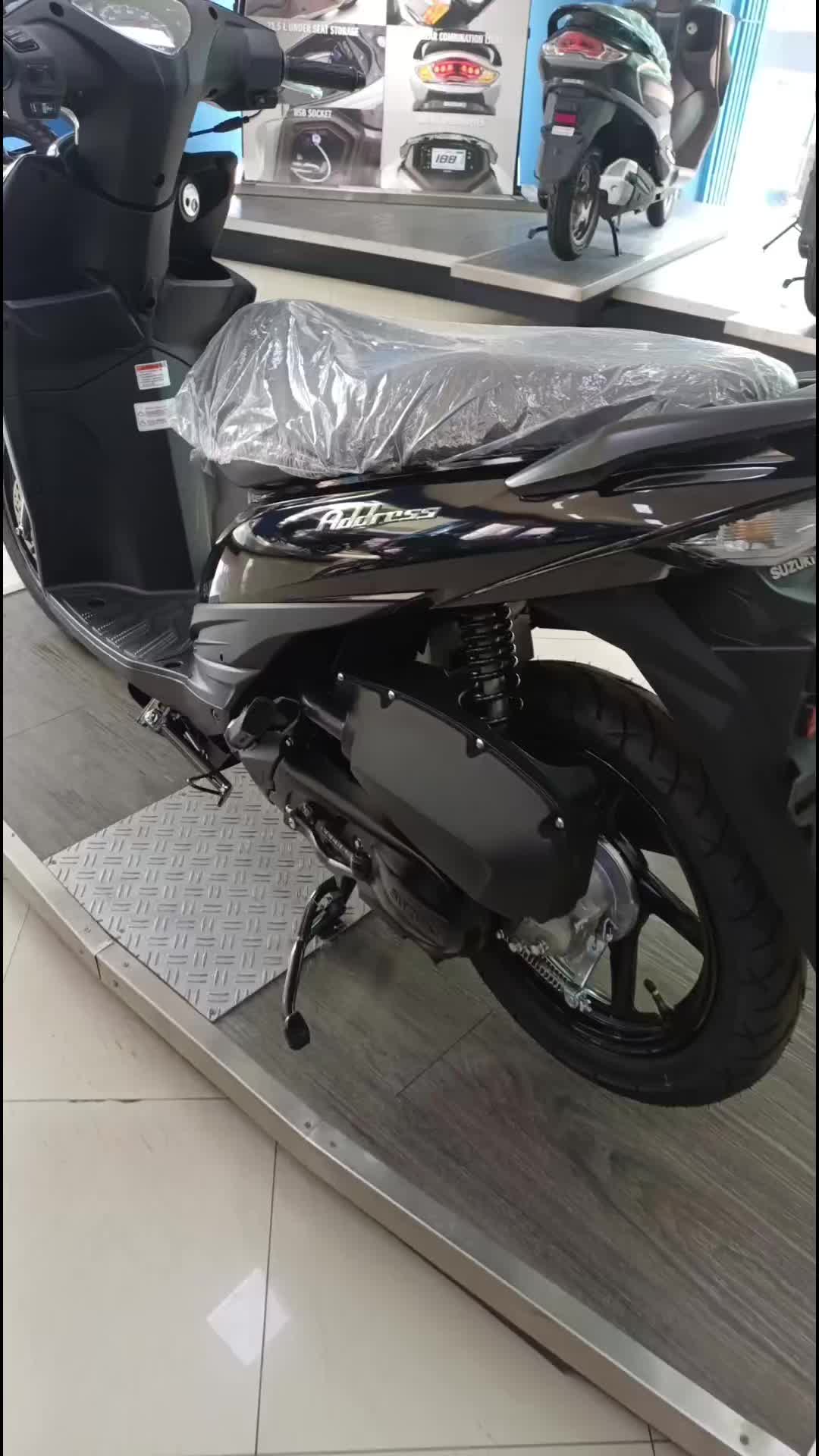 @suzuki hayam wuruk