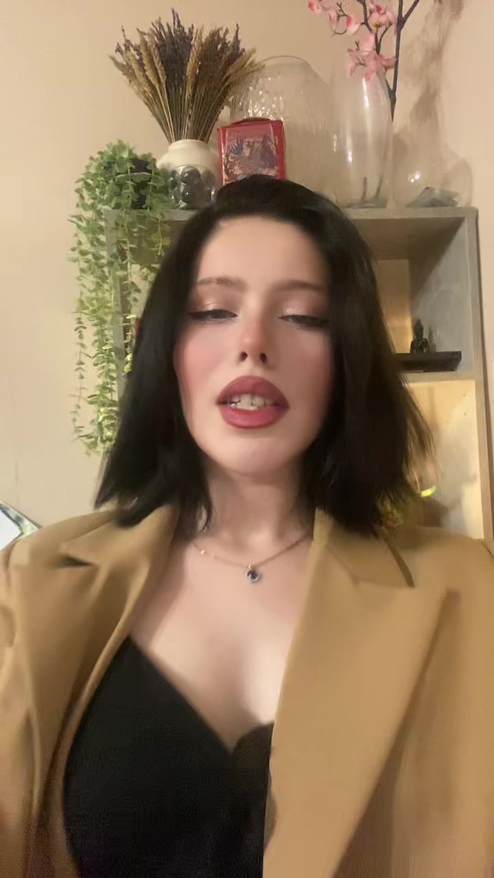 @𝐌𝐚𝐫𝐢𝐚𝐀𝐝𝐚𝐦𝐨𝐯𝐚♡