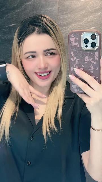 @🧿Anush👑🧿