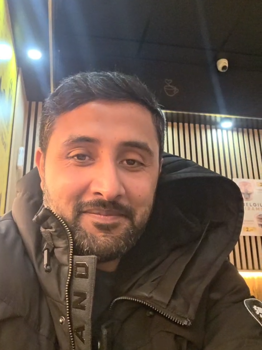 @Ali Abbas 🇬🇧🇵🇰