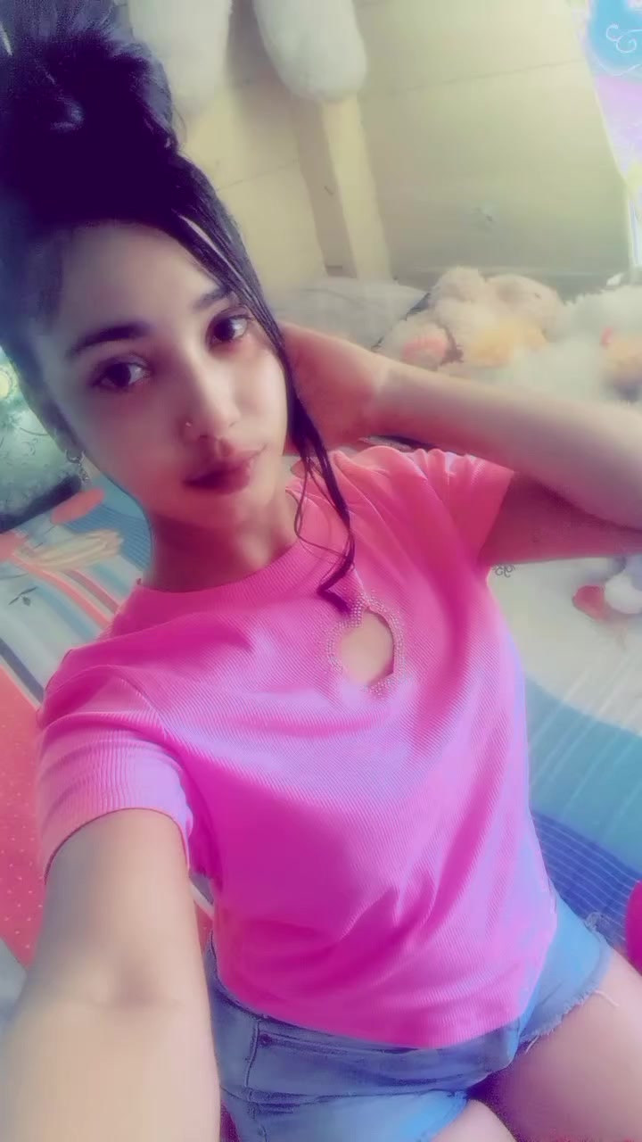 @🦋✨️Shivani✨️🦋