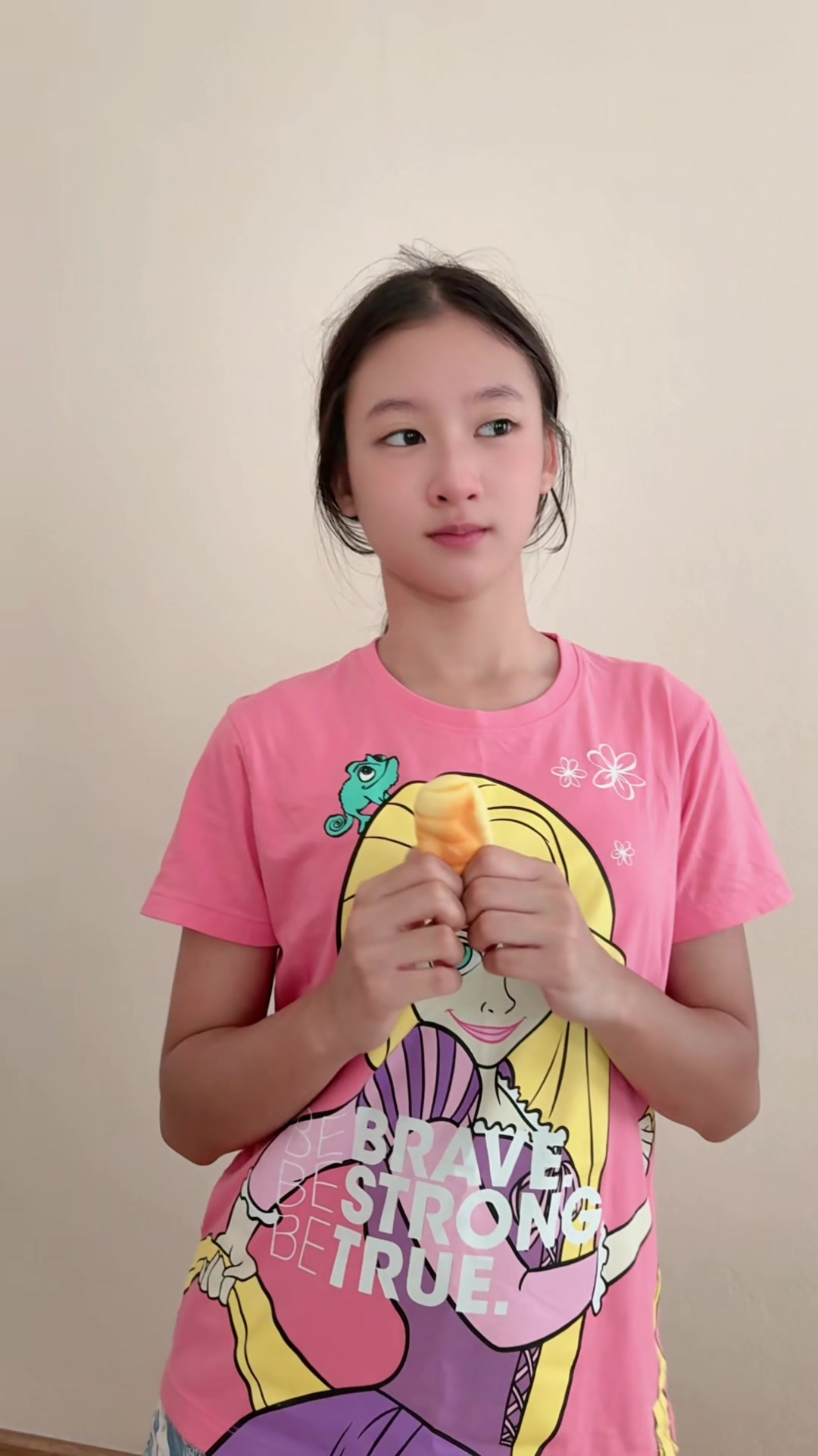 @Bee