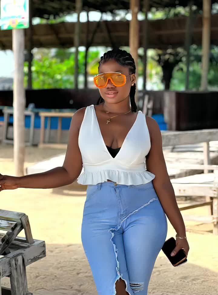 @Oluwa_Phunmi_ke ♎️🥀