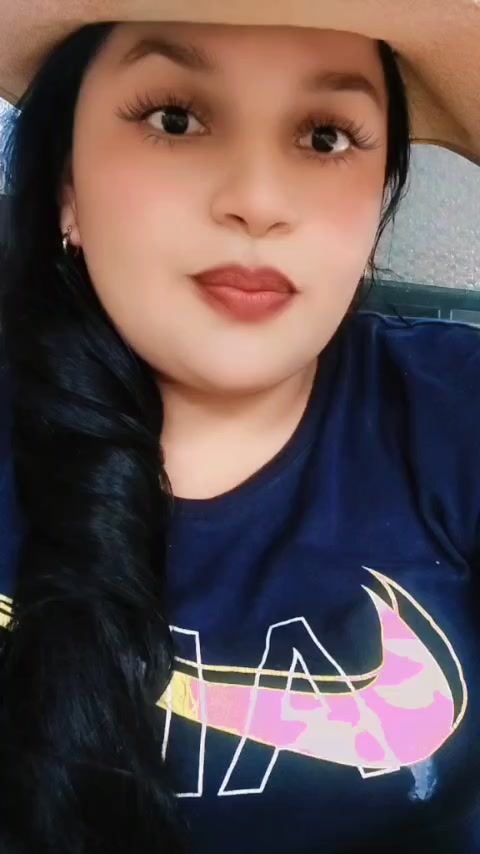 @AndreaGH♥️ Te Sigue