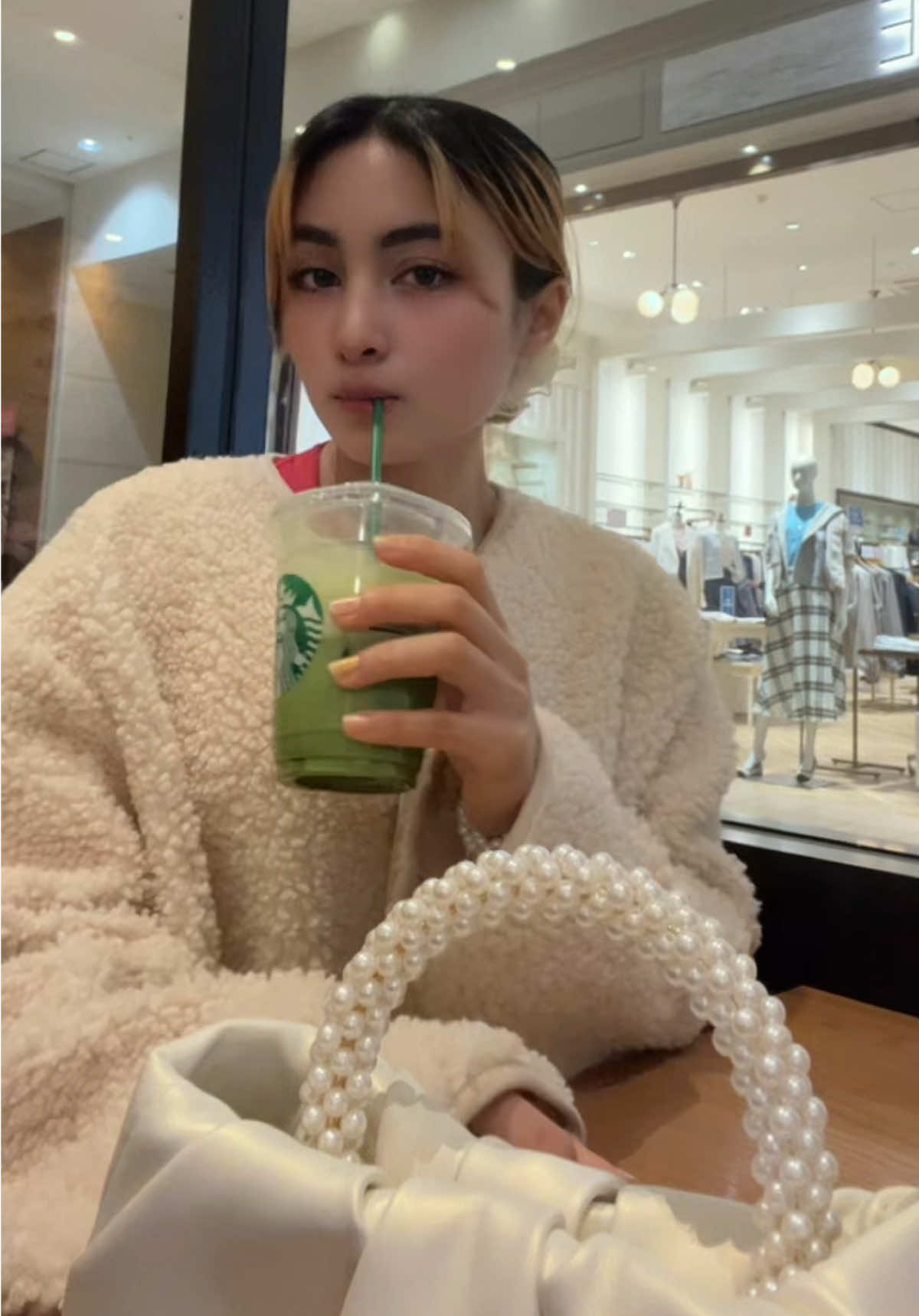 @💹🌙LùÑÀ🦢🪷👸🇯🇵