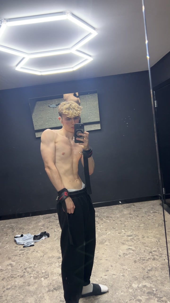 @zhallo