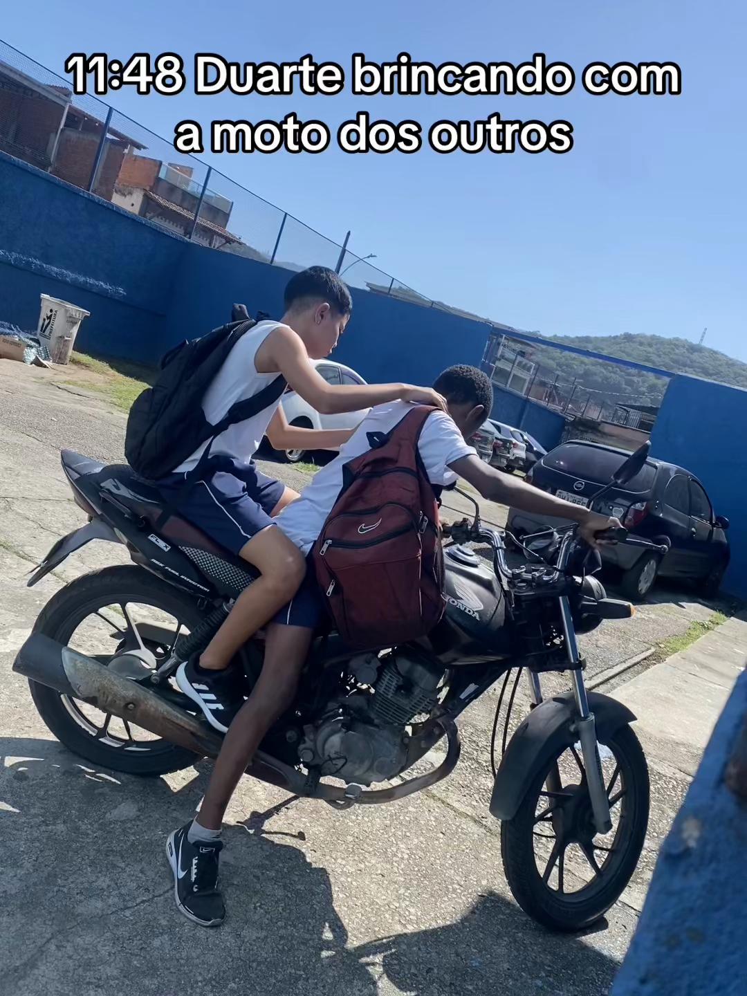 @Oq Duarte tá fazendo?