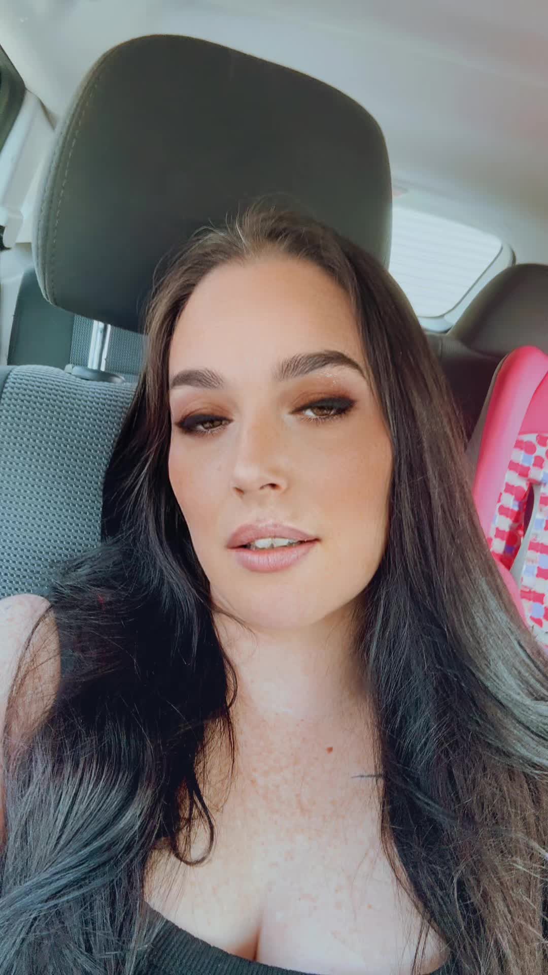 @✨KAYLA LEE✅✨