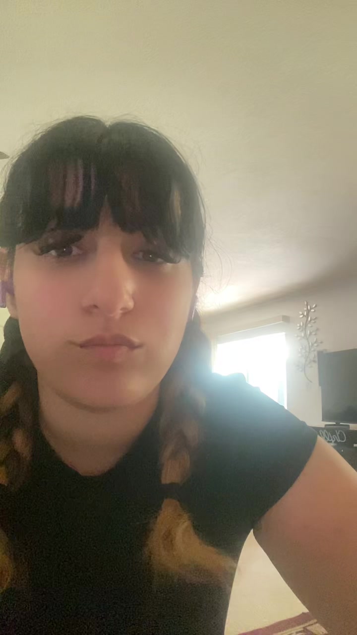@sarahnextdoorgirl:)
