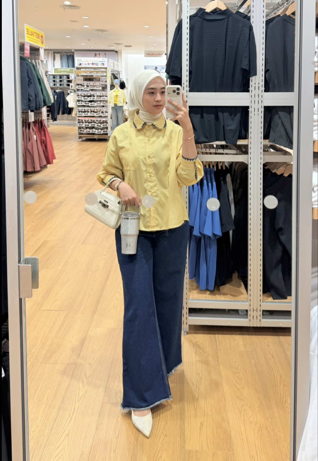 @yesika