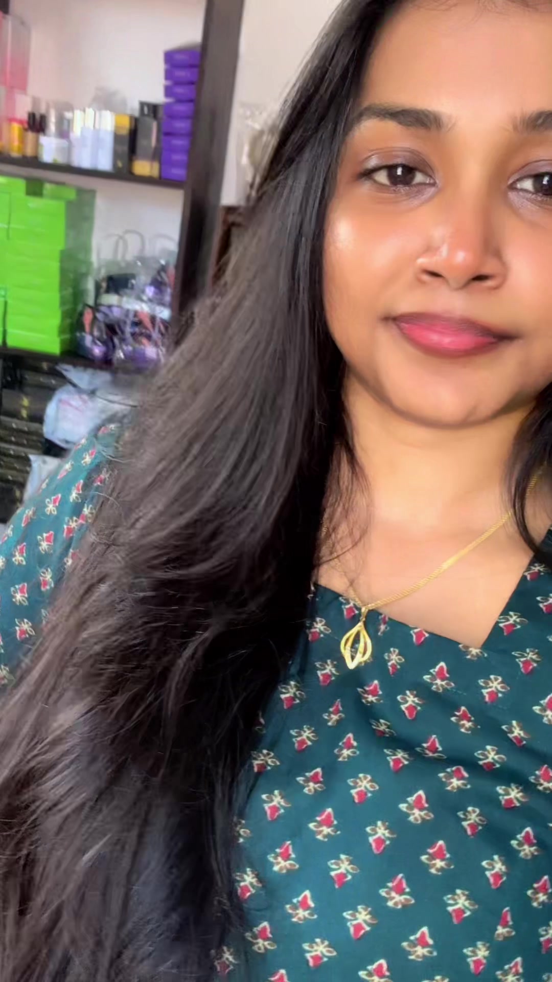 @Gayathri🦋👀
