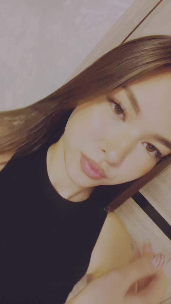 @𝐿🤍