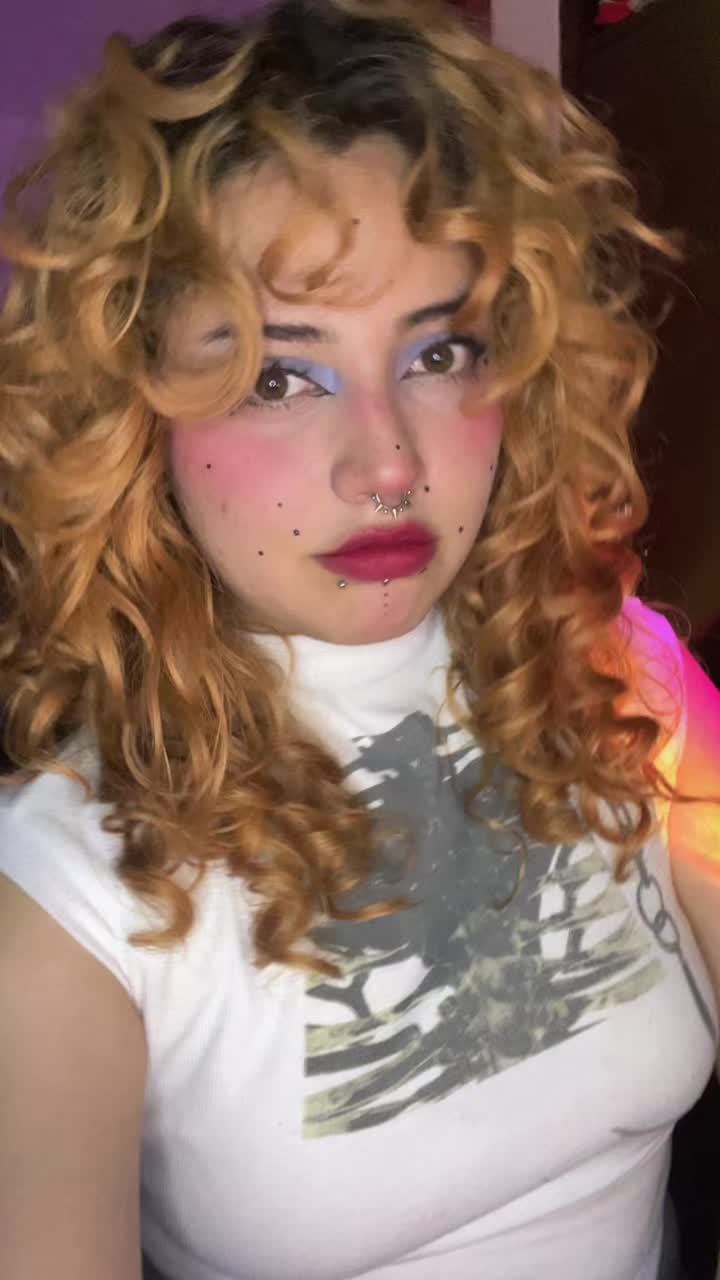 @Annyniii
