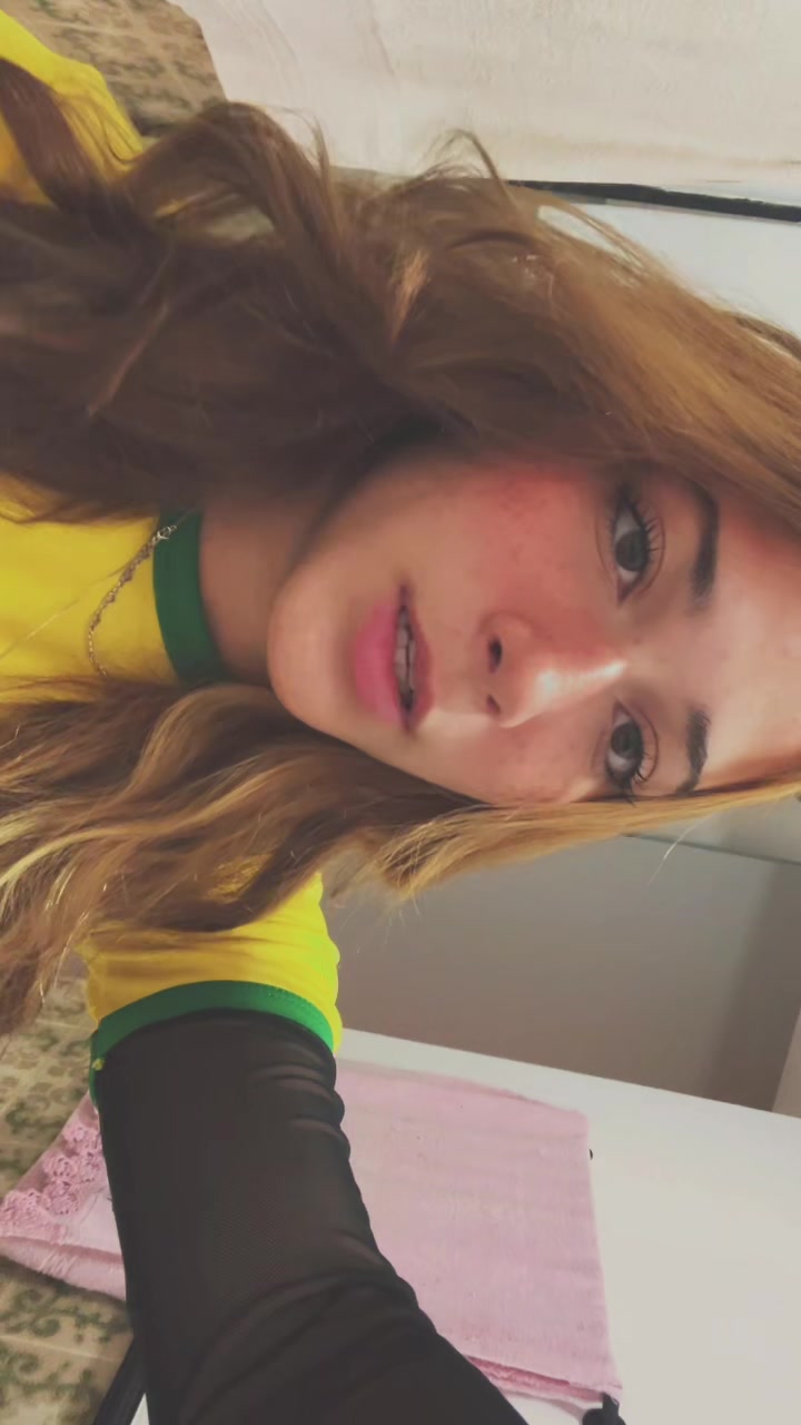 @closemyeyesandfallintoyou