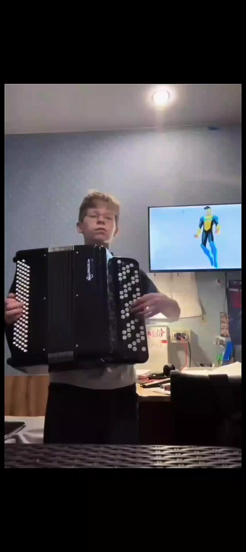 @:v
