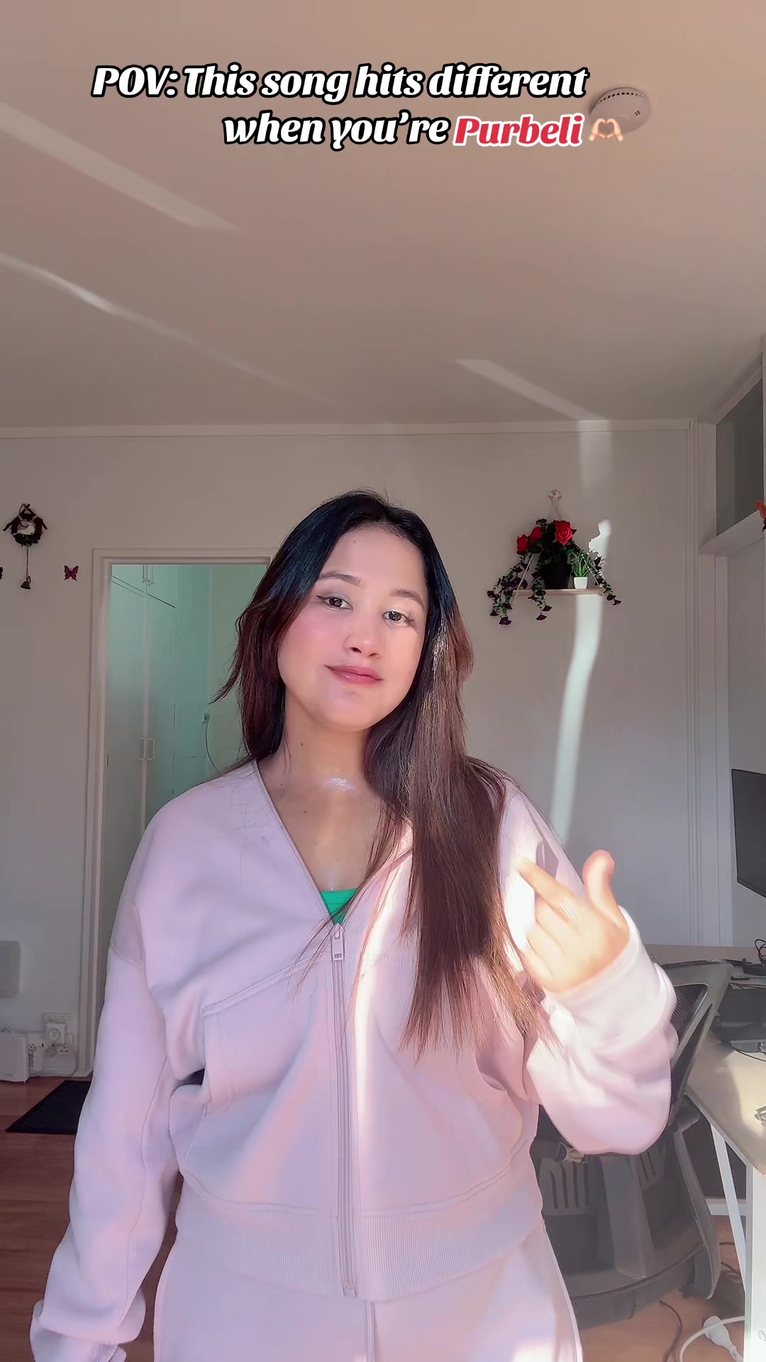 @एली🪐