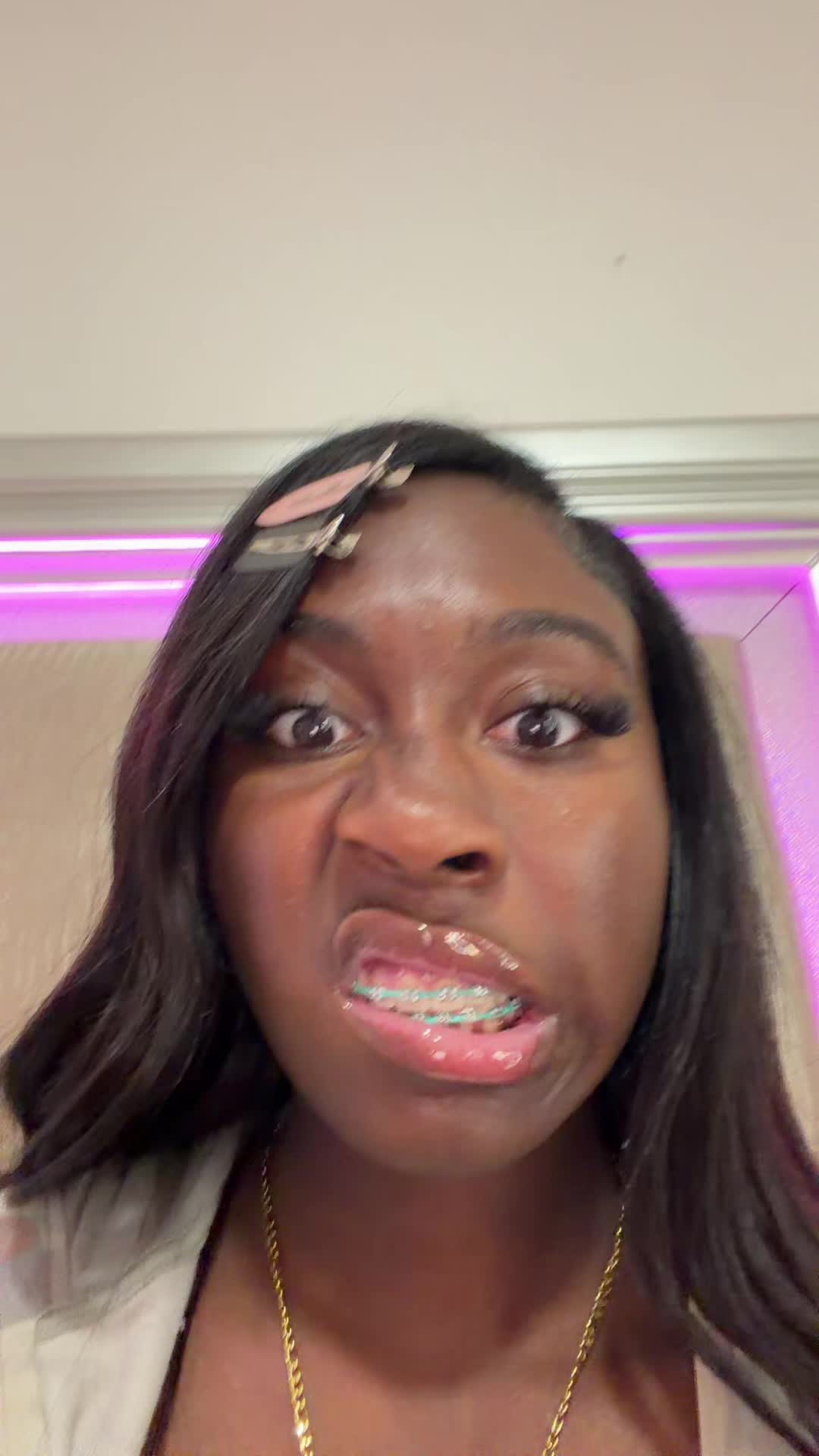 @liahbanksssmain
