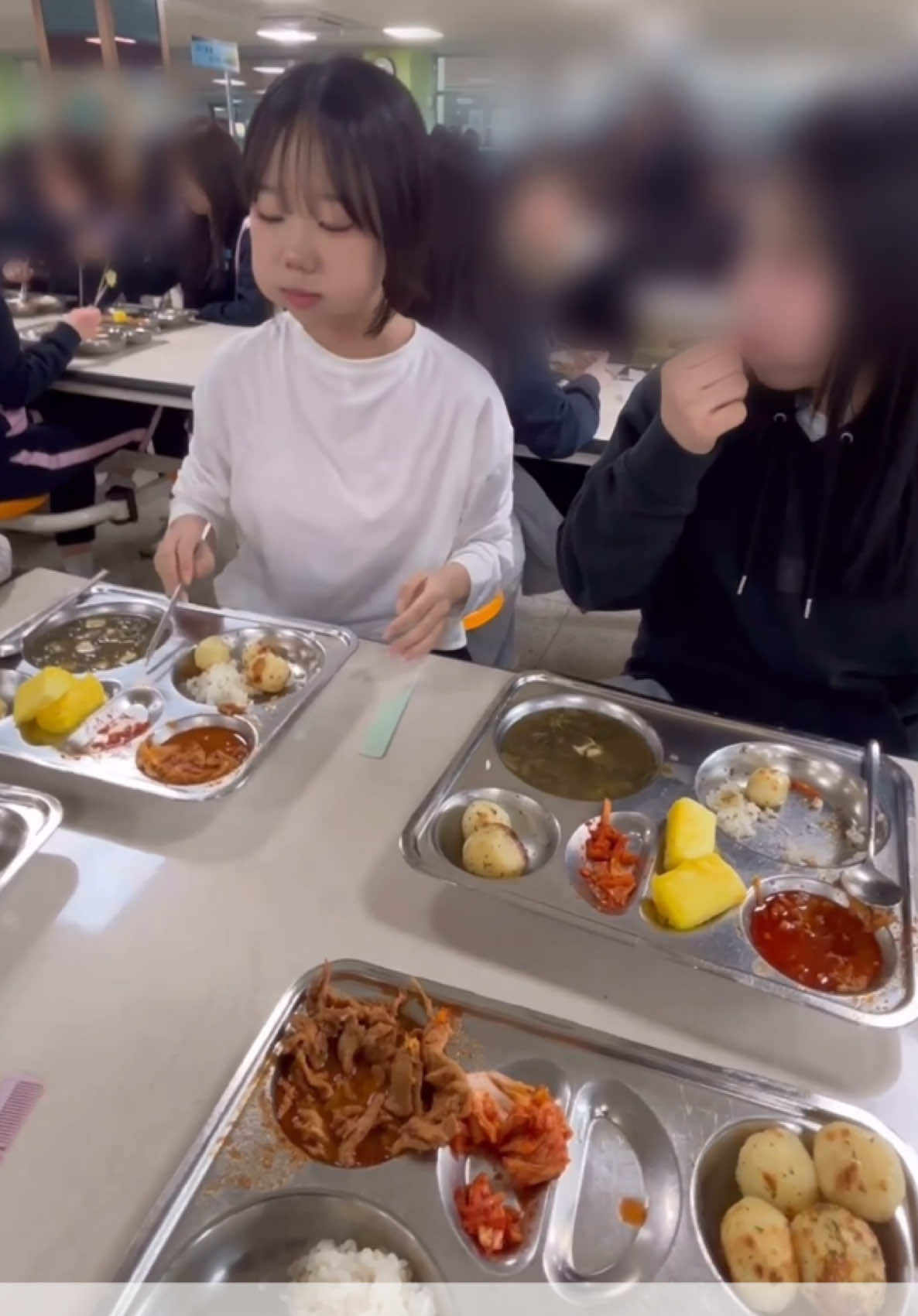 @와니