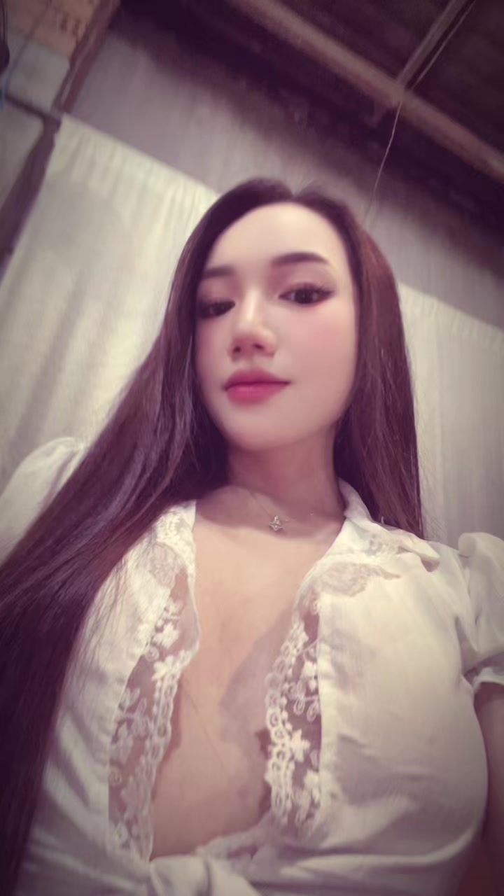 @𝑻𝒉𝒂𝒏𝒉 𝑯𝒂̆̀𝒏𝒈🩵