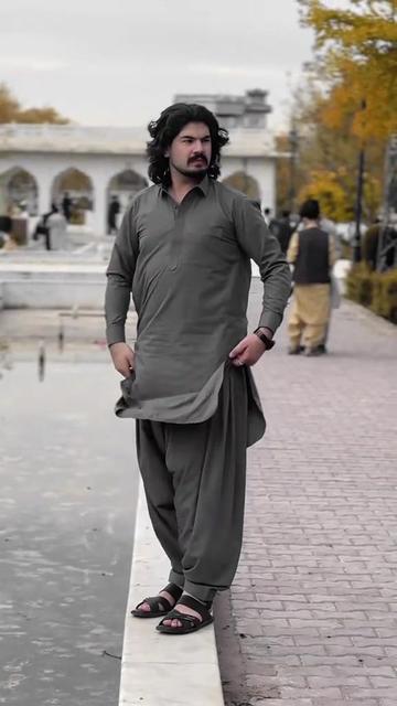 @خان