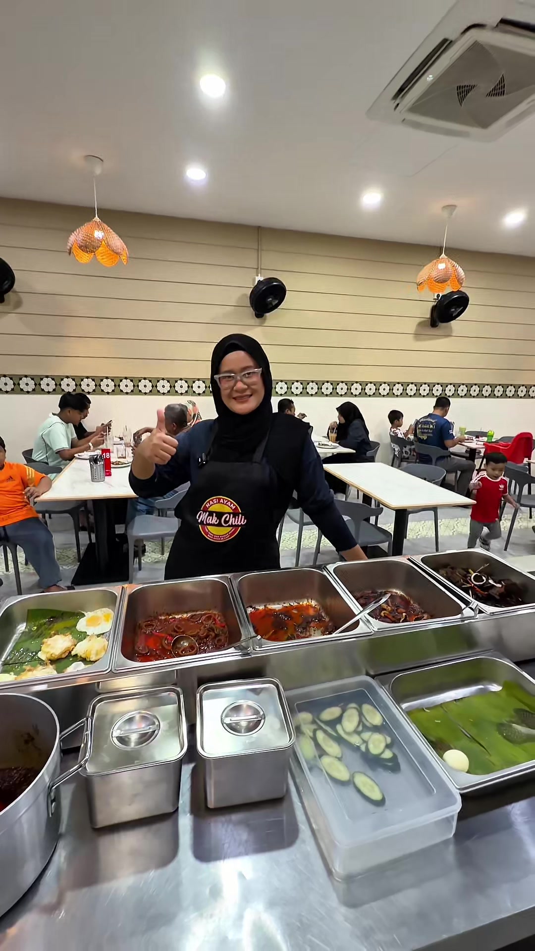 @Nasi Ayam Mak Chili