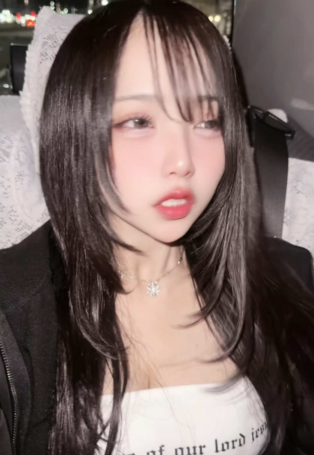 @えま